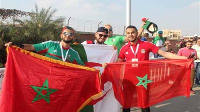 أجواء احتفالية تسبق قمة المغرب وكوت ديفوار في استاد السلام