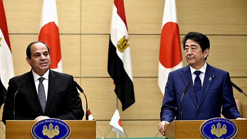 الرئيس السيسي يجري