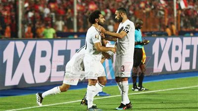 ثنائية مصر في أوغندا تؤهلها لمواجهة متوسطة في دور الـ16