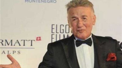 قبل وفاته.. عزت أبو عوف يكشف حقيقة وصيته بحرق أفلامه (فيديو)