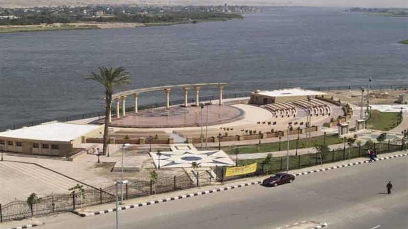 فقرات فنية واستعراضية