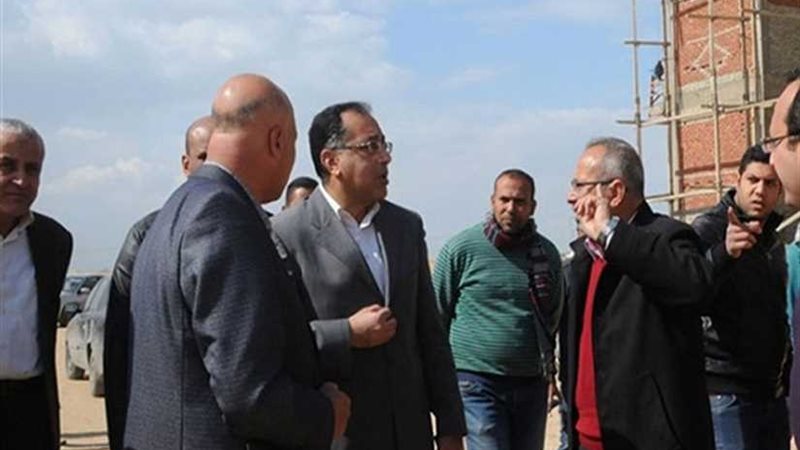 رئيس الوزراء يتفقد