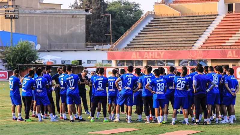 الأهلي يستأنف التدريبات
