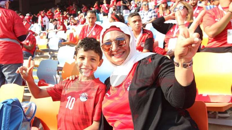 آباء بصحبة أبنائهم