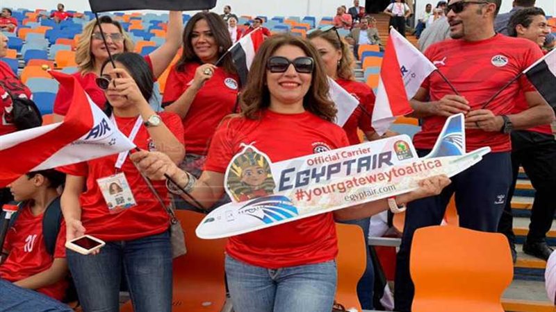 بالزي الفرعوني..