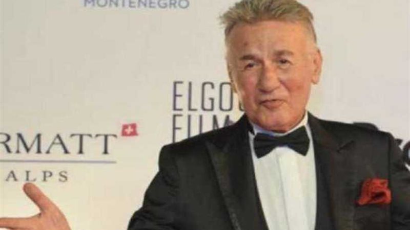 قبل وفاته.. عزت أبو