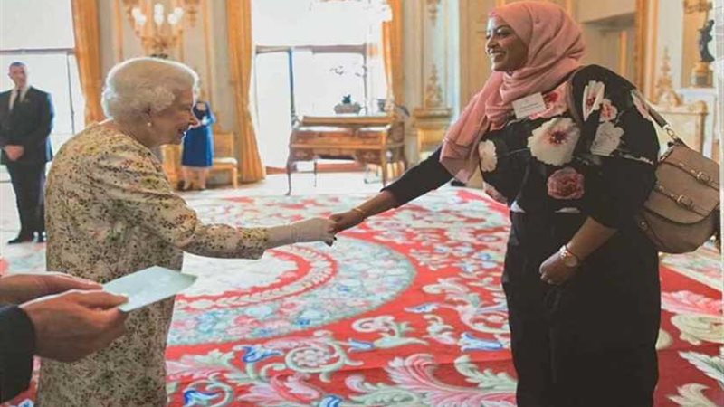 وزيرة الهجرة تهنئ