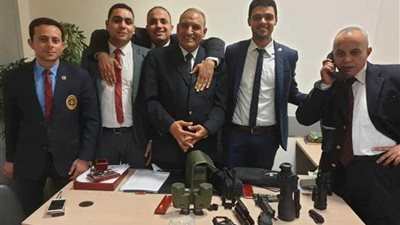 مطار القاهرة.. ضبط محاولة تهريب 2 تلسكوب قنص ونظارة ميدان