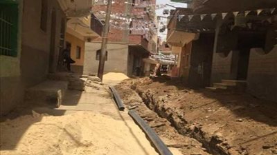 محافظ أسيوط: تركيب وإحلال وتجديد خطوط للمياه بقرى ديروط