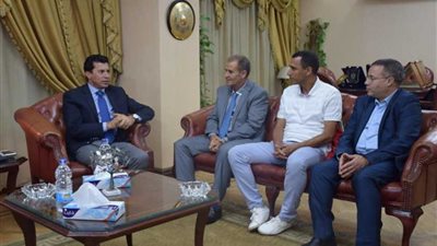 نجوم المنتخب المغربي لكرة القدم القدامى يتقدمون بالتهنئة لمصر على نجاح تنظيم الأمم الإفريقية