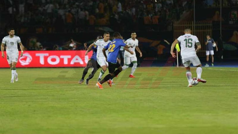 انطلاق مباراة الجزائر