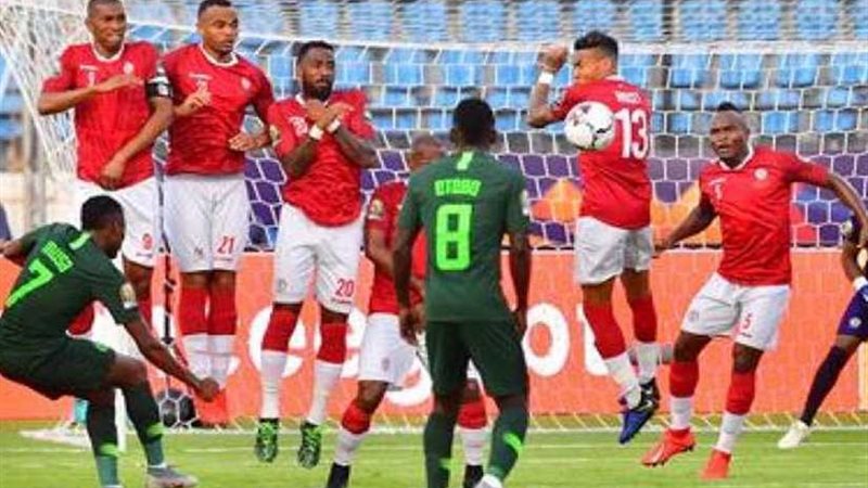 وزير الشباب والرياضة