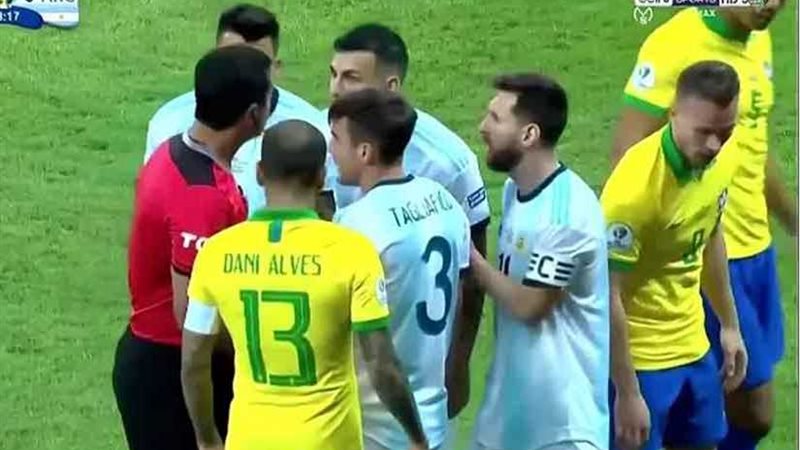 البرازيل تحجز مقعدها