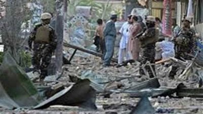 مقتل وإصابة 40 مدنيًا إثر سقوط قذيفة صاروخية على سوق شمال أفغانستان