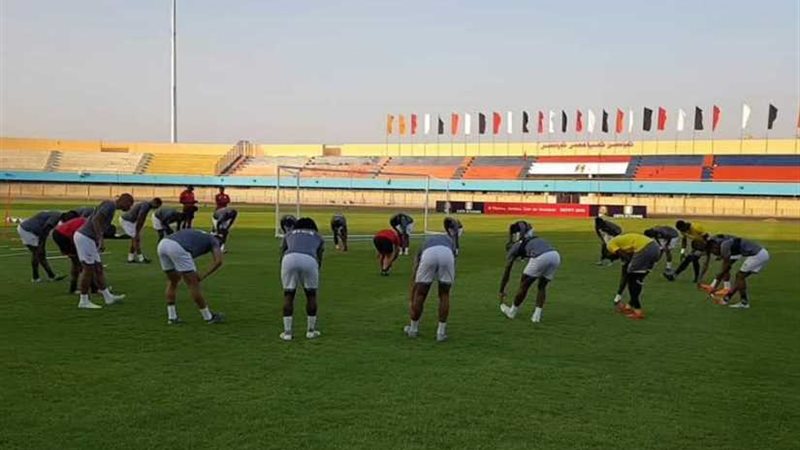 بالصور.. بنين يخوض