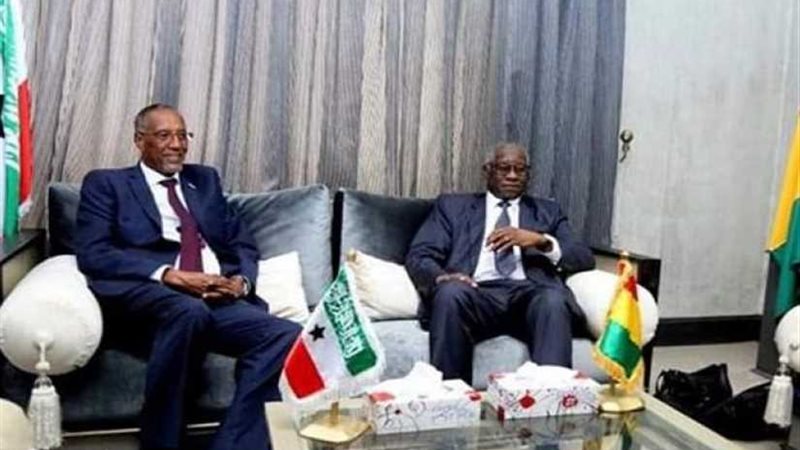 الصومال تقطع العلاقات