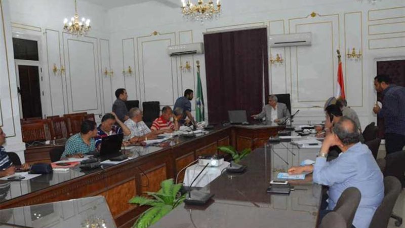 محافظ المنيا يتابع