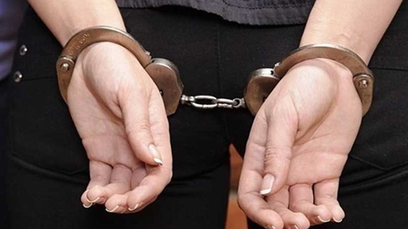 ضبط سيدة هاربة من