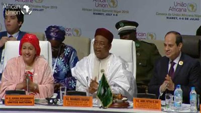 رئيس النيجر : نعمل دوما على توطيد العلاقات بين دول القارة الإفريقية