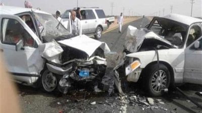 إصابة 10 انقلبت بهم السيارة بطريق بنها الحر