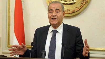 الحكومة توقع 8 عقود شراكة مع مستثمرين بالمحافظات لإنشاء مناطق لوجيستية ومراكز تجارية حديثة