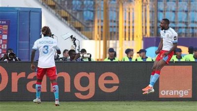 بجوار ماني وإيجالو.. باكامبو الي صدارة هدافي الكان