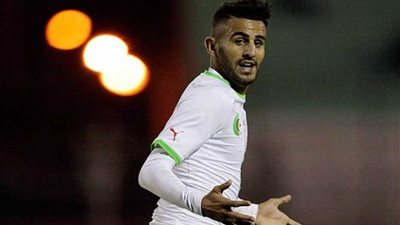 «محرز» يقود هجوم الجزائر في مواجهة غينيا