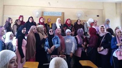 لقاء جماهيرى لفتيات الخدمة العامة لمناهضة ختان الإناث فى العريش