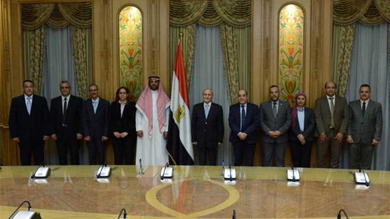 مذكرة تفاهم مع نيوتن