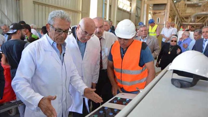 وفد من كبار تجار