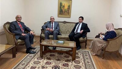 الدليمي يلتقي مسؤول الخارجية لشؤون الوافدين