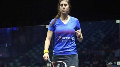 شاهد سخرية نجمه الاسكواش من سؤال احد متابعيها على تويتر