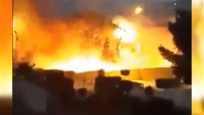 القوات الجوية الليبية تجدد قصف غريان وتصاعد ألسنة اللهب (فيديو)