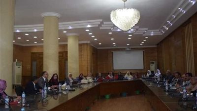 رئيس جامعة بنها يؤكد الاستفادة من صلاحيات وتفويضات الكليات