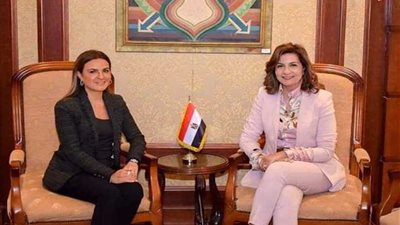 ثلاث وزيرات يبحثن الاستعدادات الجارية لمؤتمر 