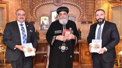 البابا تواضروس يستقبل عضو البرلمان الكندي