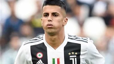 يوفنتوس يشترط الحصول على 60 مليون يورو للاستغناء عن كانسيلو