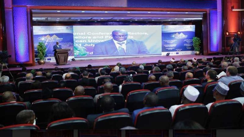 جامعة الأزهر تواصل