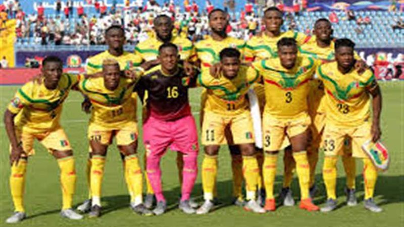 منتخب مالي يغادر