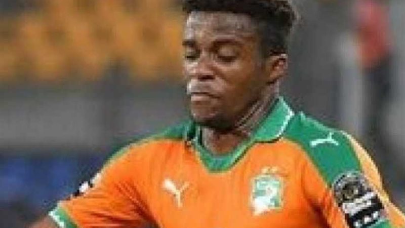 زاها يثير أزمة داخل