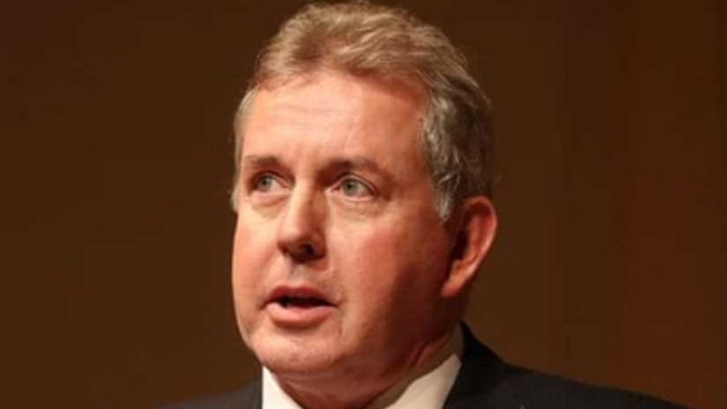 سفير بريطانيا يستقيل