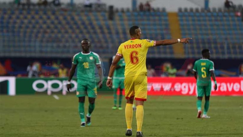 شوط أول سلبي بين