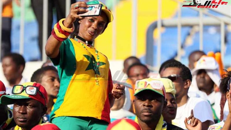 مشجعو السنغال وبنين