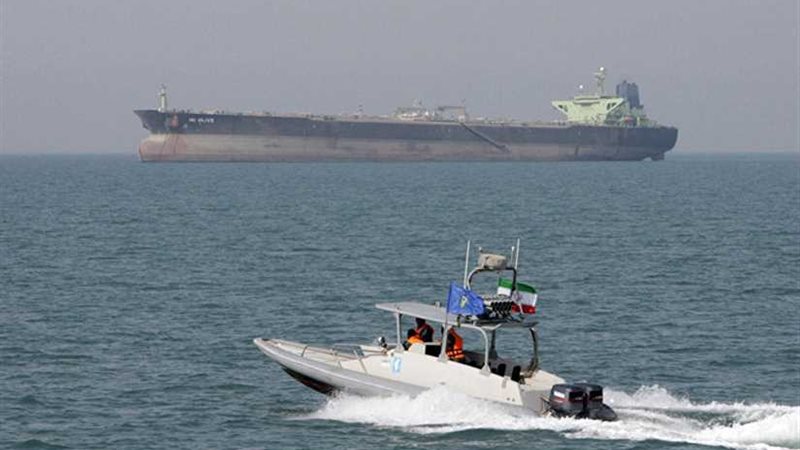 البنتاجون: زوارق