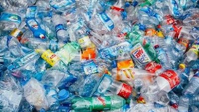 لأول مرة.. تحويل النفايات البلاستيكية إلى طاقة لتشغيل السيارات وتدفئة المنازل