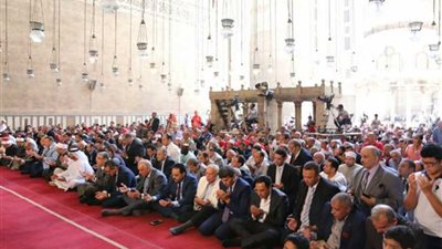 القاهرة تحتفل بعيدها القومي بإقامة صلاة الجمعة في مسجد السلطان حسن الأثري
