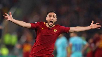 نابولي يعلن إتمام التعاقد مع مانولاس