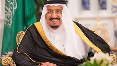 خادم الحرمين الشريفين يوجه باستضافة (1300) حاج وحاجة من (72) دولة حول العالم