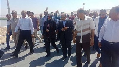 محافظ أسيوط ووزير التنمية يفتتحان عددا من المشروعات