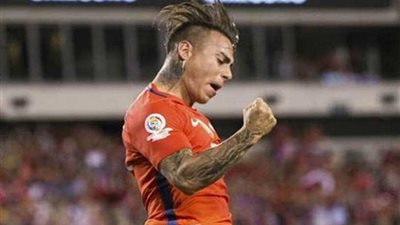 إسبانيول يحصل على خدمات فارجاس مقابل 10.5 مليون يورو